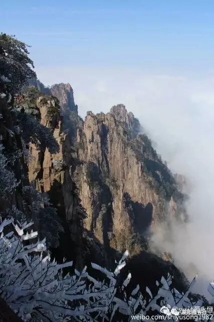 黄山山顶厕所过夜事件，景区回应与反思