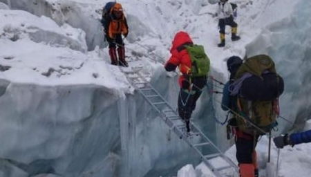 百年追梦，珠峰登山家欧文遗体的发现之旅